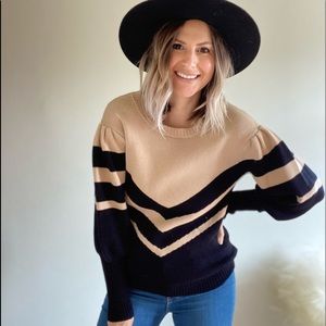 Neutral Balloon sleeve sweater. NEW!